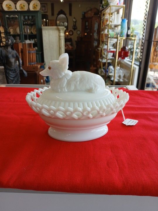 Westmoreland Milk Glass Fox