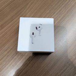 Airpod 4’s