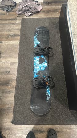 Burton snowboard size 160