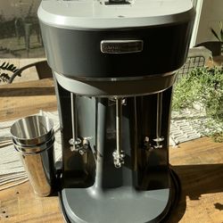 Hamilton Beach HMD400R Triple Spindle Drink Mixer w/cups