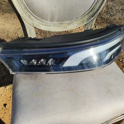 20/20 To 2022 Hyundai Palisade Driver Side Upper LED Signal Light OEM Part