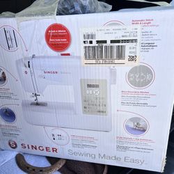 Singer Brilliance Sewing Machine 6180