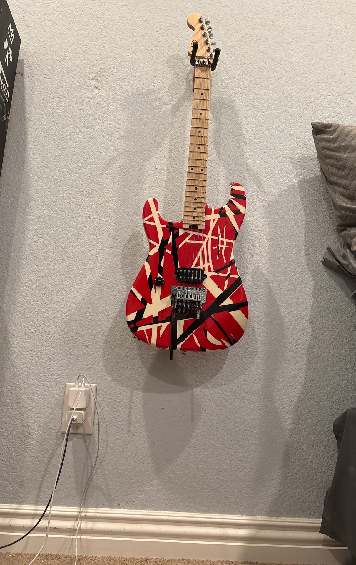 LEFT HANDED Evh Striped Series Electric Guitar