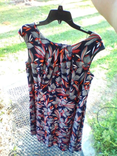 Wisp Woman Floral Dress Size 16 (Wide)