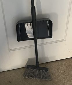 Dustpan With Large Broom 