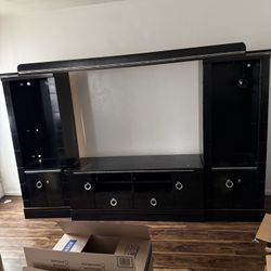 Tv Entertainment center/wall unit