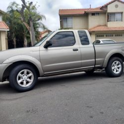 2002 Nissan Frontier Pickup Truck.