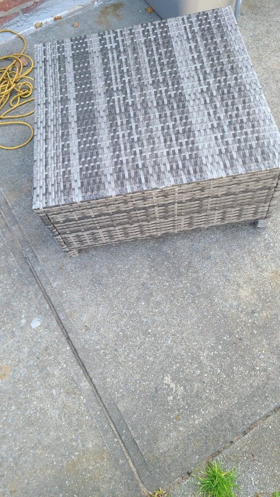 Wicker Coffee Table - Gray