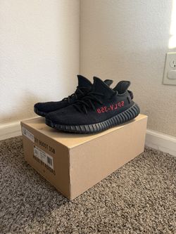 Yeezys Boost 350 V2 Breds
