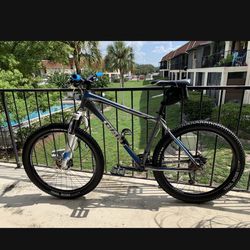 MOUNTAIN BIKE / GIANT 26” / ALL NEW PARTS