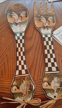 Decorative Rooster Fork and Spoon Wall Decor Set