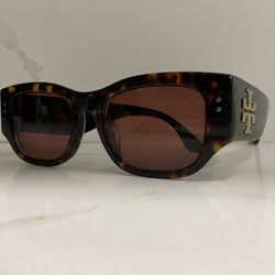 Tory Burch Tortoiseshell Sunglasses