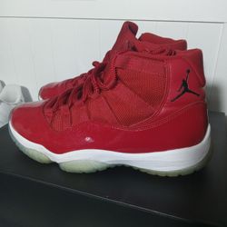 Air Jordan 11 Retro Win Like 96 Men Size 8.5