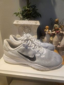 Women's Nike Shoes 7.5