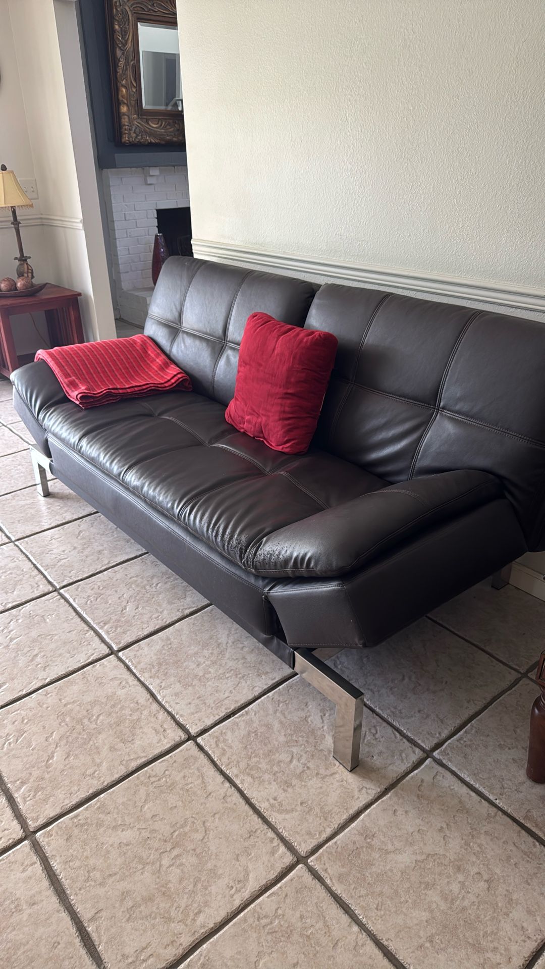 couch black leather 