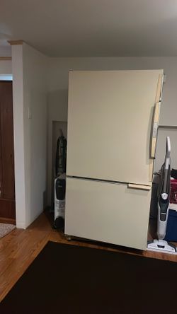Amana Refrigerator