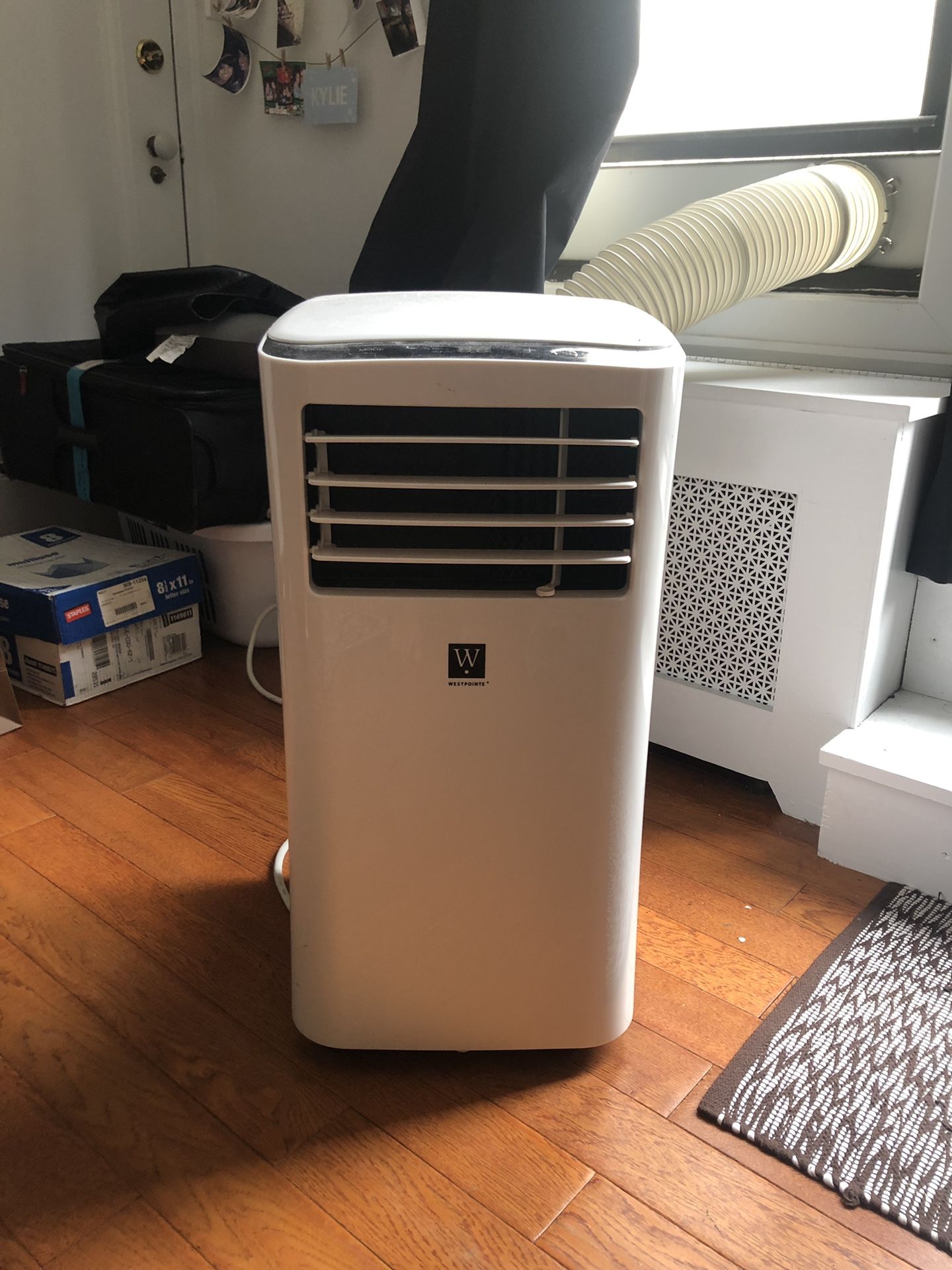 West pointe 10,000 BTU Air Conditioner