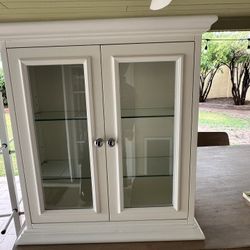 White medicine Cabinet With Glass Shelves
