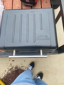 TraegerTailgater smoker