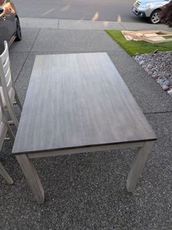 Ashley Dining Set