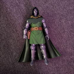 Doctor Doom Marvel legends Figure