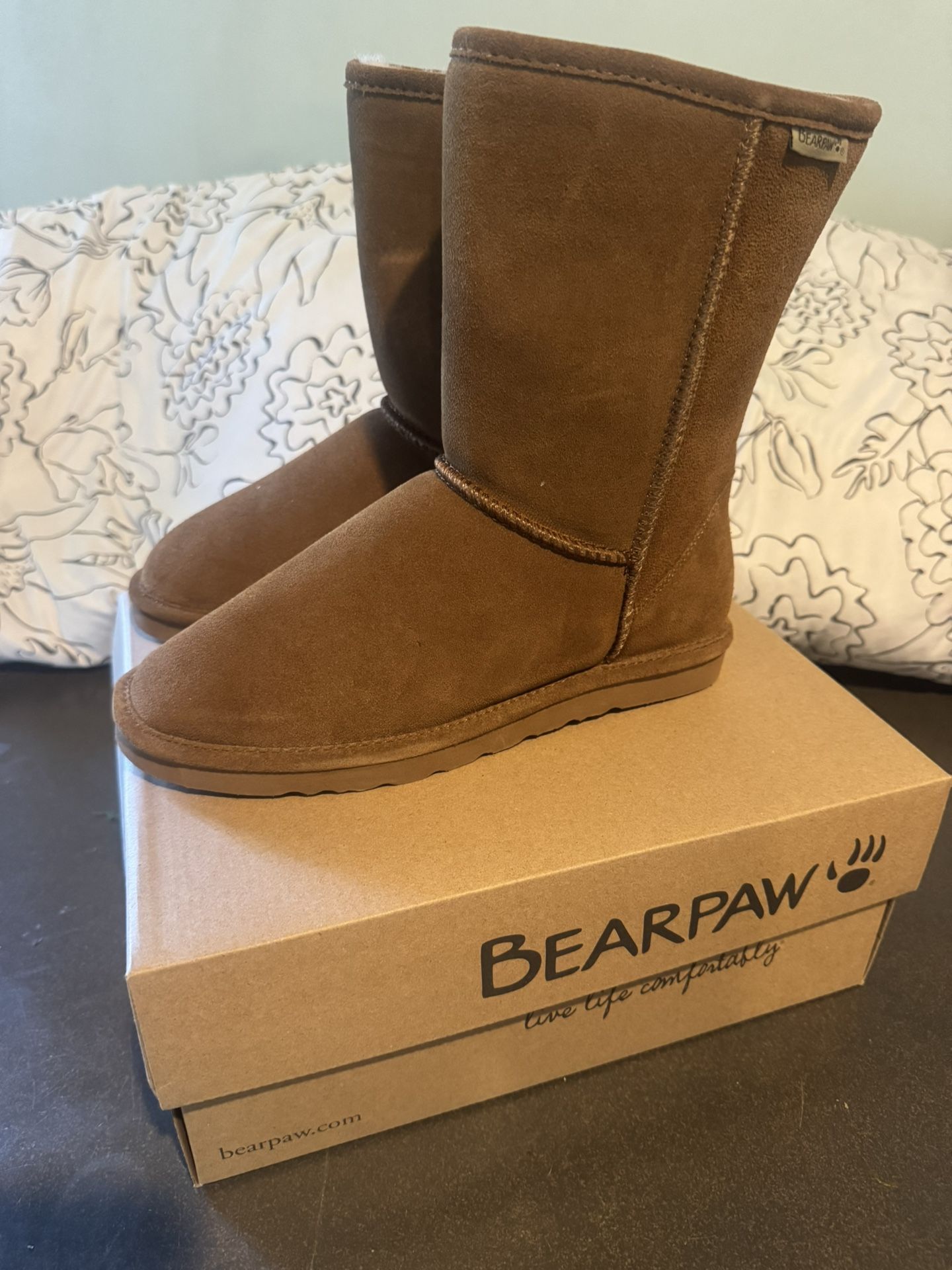 New! Bear paw Boots