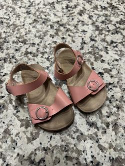 Old navy sandals $3