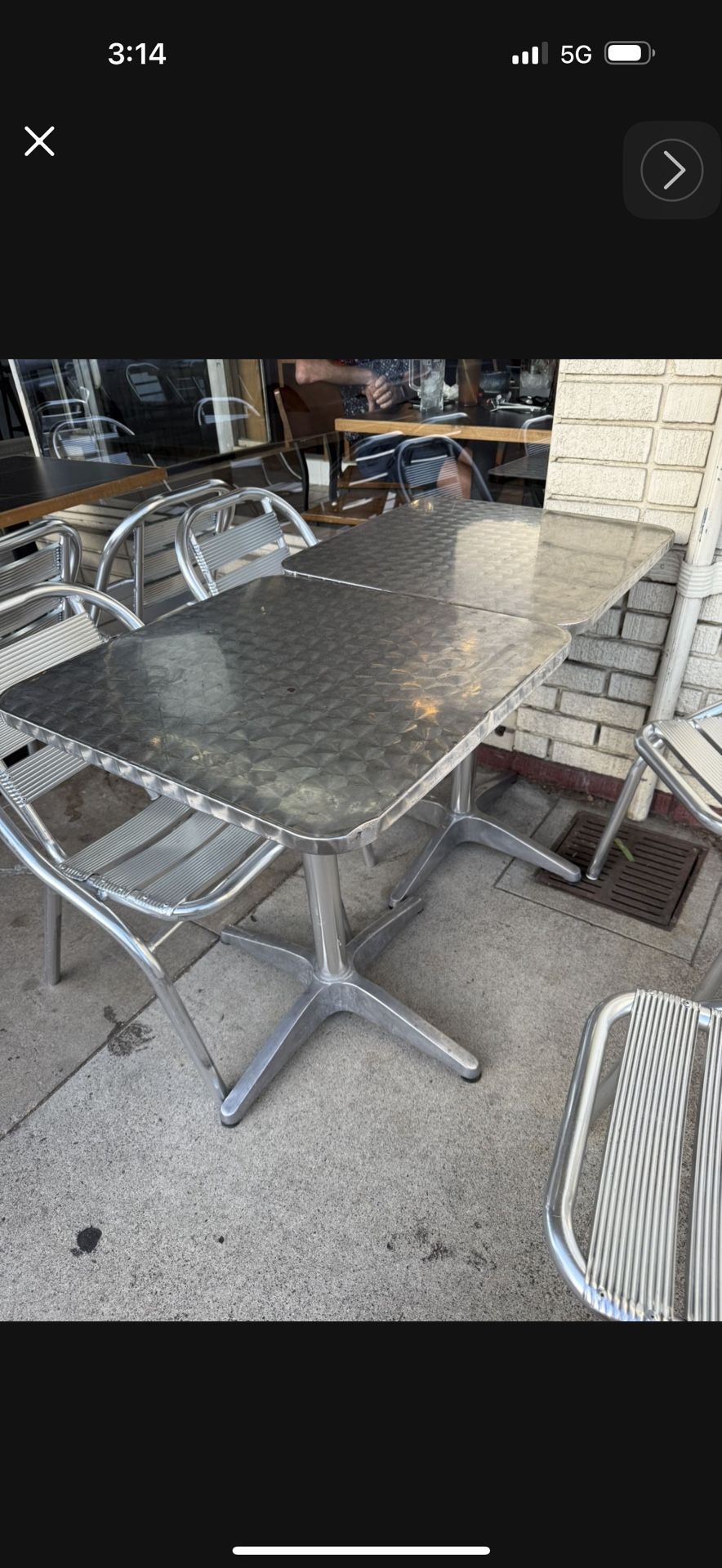 Patio Table 10$