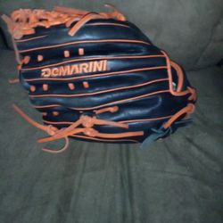Demarini insane. Softball Glove