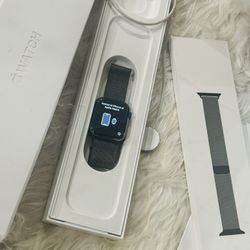 Apple Watch Series 8 45mm Stainless Steel Milanese Loop Unlocked 