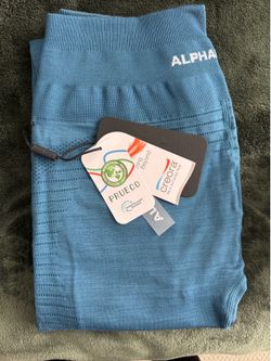 NVGTN / Alphalete leggings