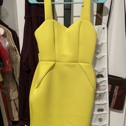 GB BRAND DRESS SIZE SMALL NEW WITH TAGS $30