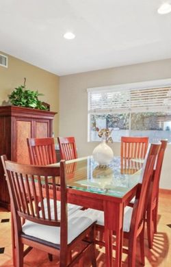 Dining Table And 6 Chairs Set. Solid Wood.