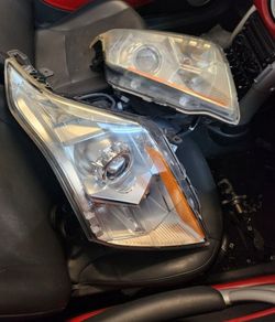 2010-2016 Cadillac SRX Halogen Headlight Set