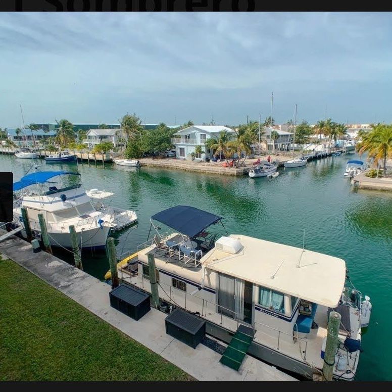 37 ‘ Houseboat Holiday Mansion