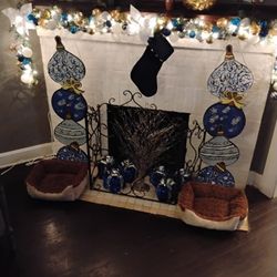  Garland And Wood Painted Ornaments Decorations 