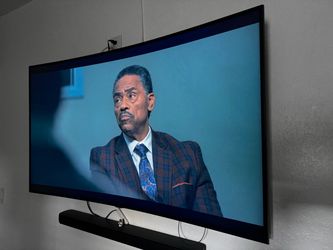 Large Curved Screen TV Wall Mounted 65”