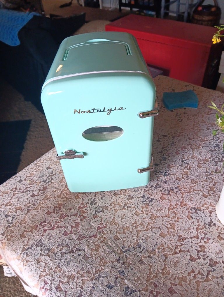 Nastalgic Mini Fridge