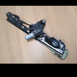 2016-2019 CHEVROLET CRUZE LT REAR RIGHT SIDE DOOR WINDOW MOTOR REGULATOR OEM; IN EXCELLENT CONDITION