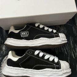 Maison Mihara Size 10 Like Brand New