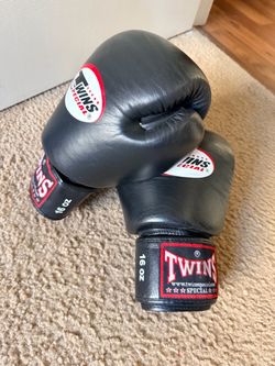 Twins Special Boxing Gloves 16oz Black