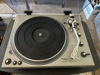 Technics SL-1300 and SL-1360 Direct Drive Turntables Vintage