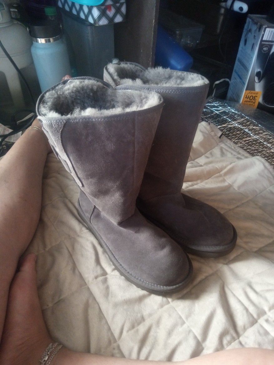 Smoky Gray Ugg Boots Worn Once Size 7