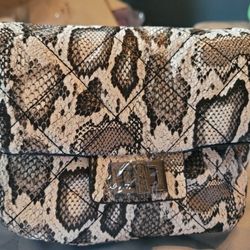 New With Tags Steve Madden Crossbody Purse 