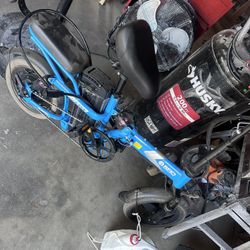 Electric Bike Like New Missing Charger But Bike Is Charge Works Great 
