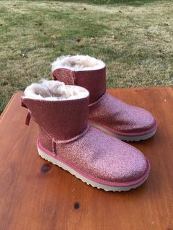 New Uggs Bailey Bow II Pink Boots 7