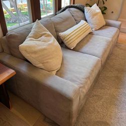 RESTORATION HARDWARE 8 FOOT LEATHER  SOFA