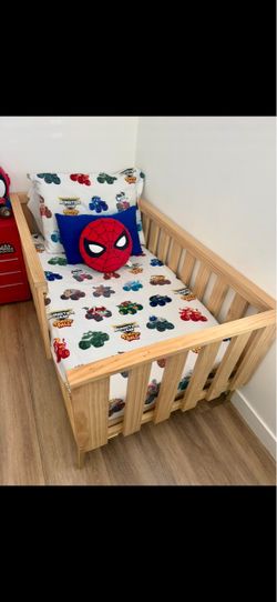Modern Pine Wood Toddler Bed + Mattress – Like New