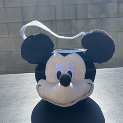 Free Mickey Mouse pale
