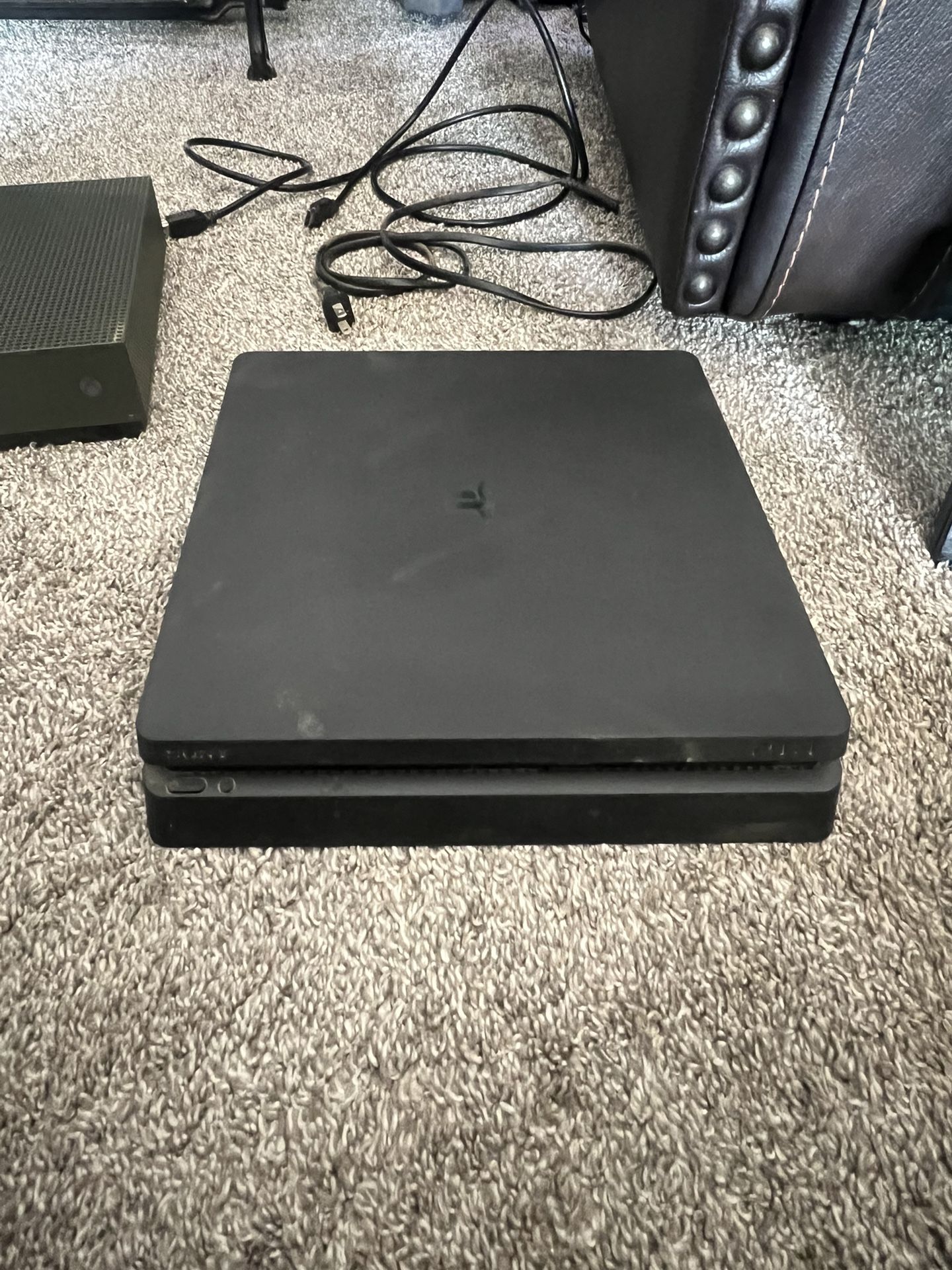 PS4 Slim